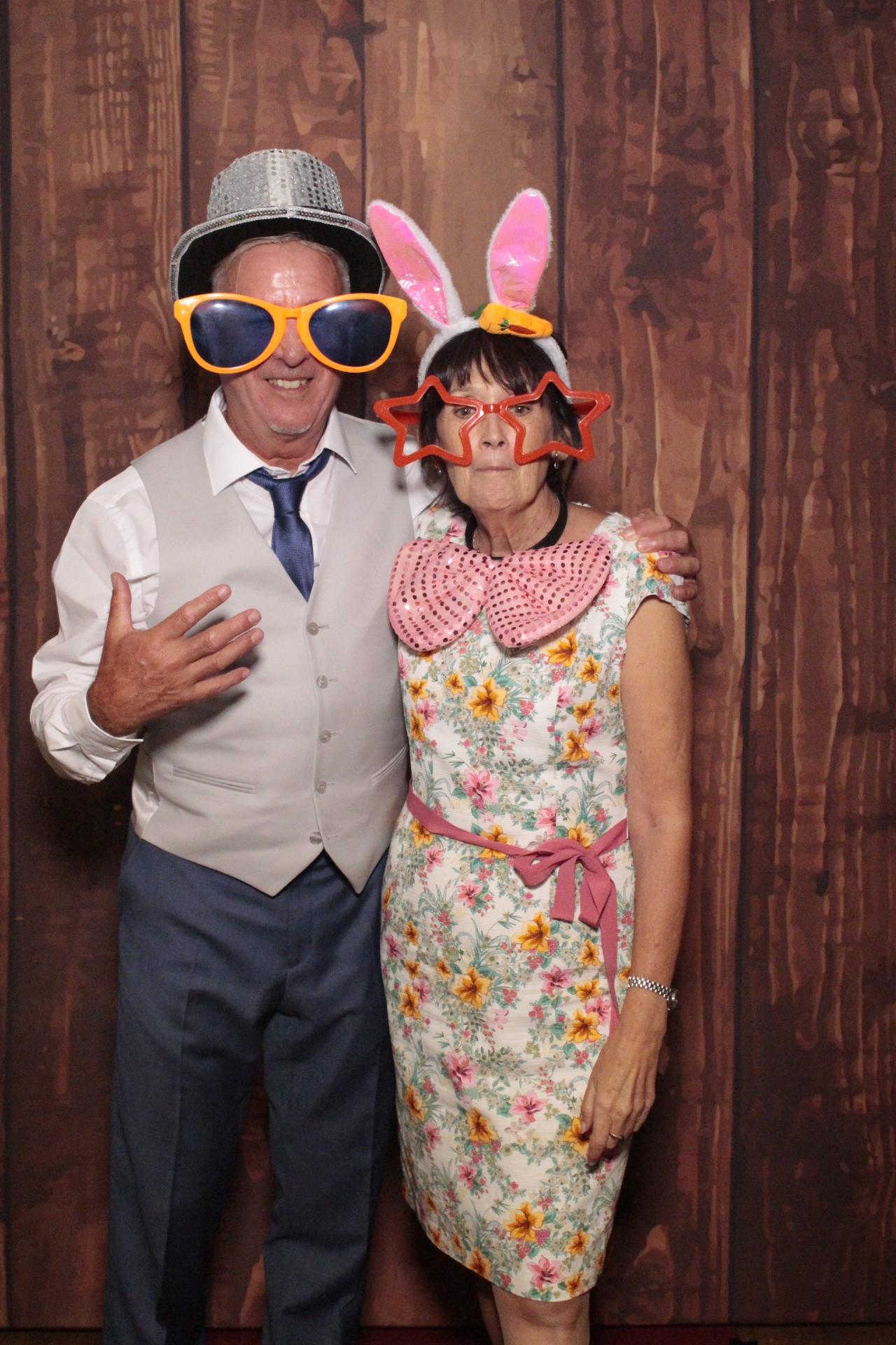 Samantha & Sean's Wedding | View more photos from the event at gallery.myphotoboothexperience.co.uk/u/MyPhotoBoothExperienceLtd/Samantha-Seans-Wedding
